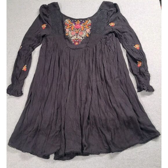 Free People Dresses & Skirts - Free People Black Floral Embroidered Mini Dress Boho Festival Gypsy Mohave Small